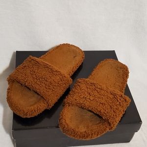 Slippers